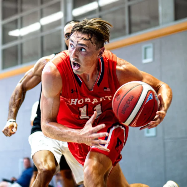 portrait sportif basket fréjus action intense